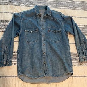 Vintage Levi’s Denim Overshirt size L